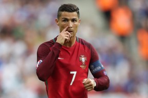 2026国际足联世界杯-费德勒30分钟碾压局？比分领先却暗藏杀机，德约科维奇绝地反击一触即发
